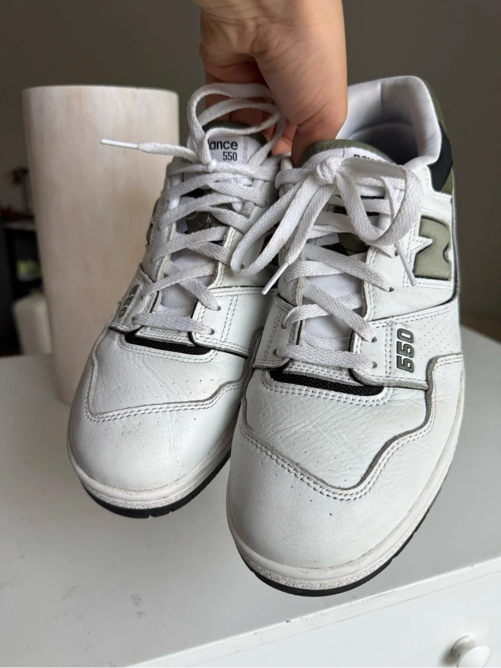 NEW BALANCE 550 WHITE & OLIVE SNEAKERS — SIZE 11.5